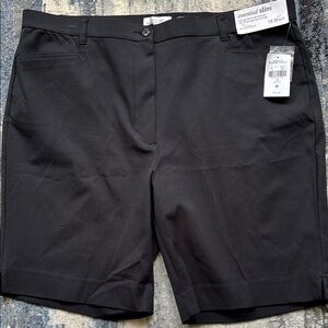 NWT Northern Reflections plus size essential slim black shorts